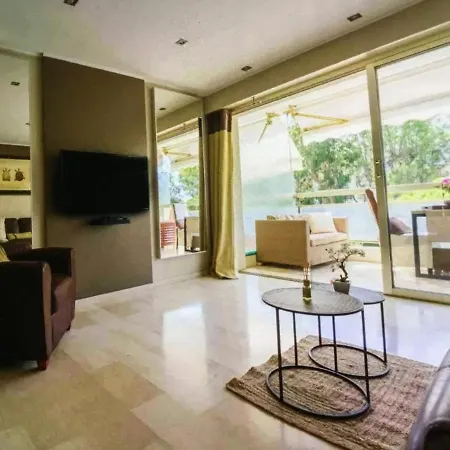 Studio Avec Terrasse Et Jardin Au Calme Apartment Cannes