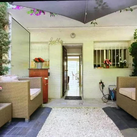 Studio Avec Terrasse Et Jardin Au Calme