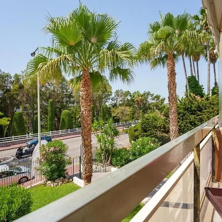 Apartment Studio Avec Terrasse Et Jardin Au Calme Cannes